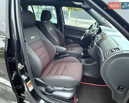 Черный Шкода Фабия, объемом двигателя 1.4 л и пробегом 189 тыс. км за 7999 $, фото 25 на Automoto.ua