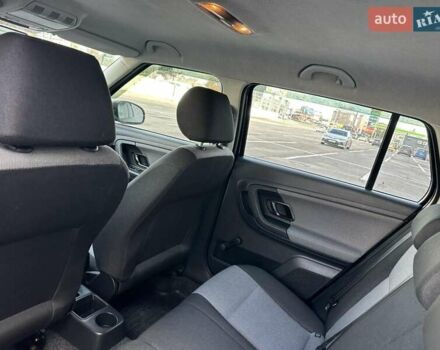 Черный Шкода Фабия, объемом двигателя 1.6 л и пробегом 195 тыс. км за 5500 $, фото 19 на Automoto.ua