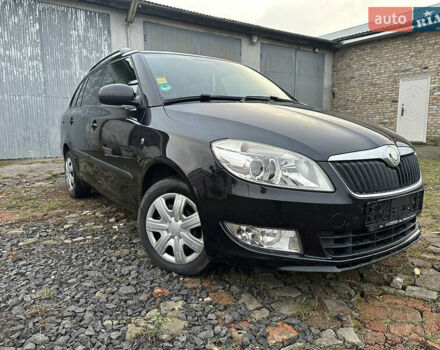 Черный Шкода Фабия, объемом двигателя 1.2 л и пробегом 191 тыс. км за 3950 $, фото 2 на Automoto.ua