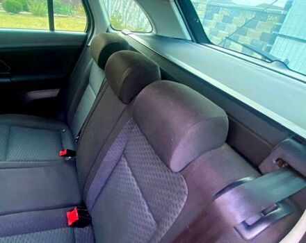 Черный Шкода Фабия, объемом двигателя 1.2 л и пробегом 225 тыс. км за 5700 $, фото 12 на Automoto.ua