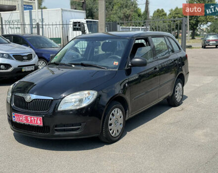 Черный Шкода Фабия, объемом двигателя 1.4 л и пробегом 172 тыс. км за 5400 $, фото 2 на Automoto.ua