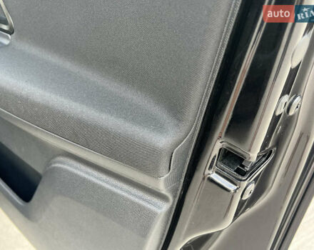 Шкода Фабия 2010 в Луцке на Automoto.ua Черный Шкода Фабия, объемом двигателя 1.2 л и пробегом 141 тыс. км за 6850 $, фото 98 на Automoto.ua