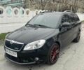 Черный Шкода Фабия, объемом двигателя 1.4 л и пробегом 215 тыс. км за 7500 $, фото 1 на Automoto.ua