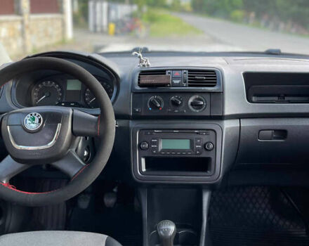 Шкода Фабия 2011 в Долине на Automoto.ua Черный Шкода Фабия, объемом двигателя 1.2 л и пробегом 210 тыс. км за 4500 $, фото 7 на Automoto.ua