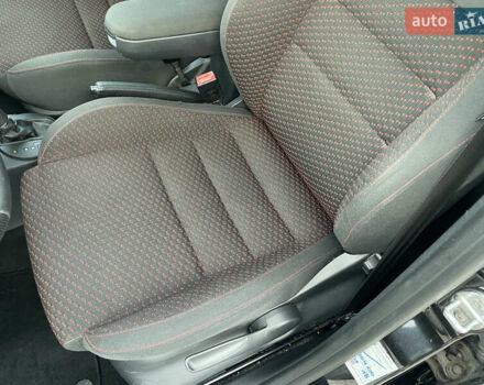 Черный Шкода Фабия, объемом двигателя 1.4 л и пробегом 179 тыс. км за 7750 $, фото 23 на Automoto.ua