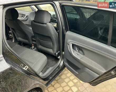 Черный Шкода Фабия, объемом двигателя 1.4 л и пробегом 260 тыс. км за 7800 $, фото 15 на Automoto.ua