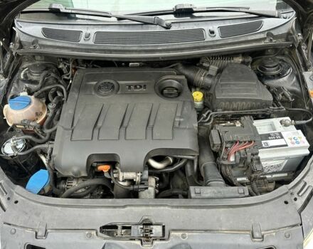 Чорний Шкода Фабія, об'ємом двигуна 1.6 л та пробігом 275 тис. км за 5250 $, фото 8 на Automoto.ua