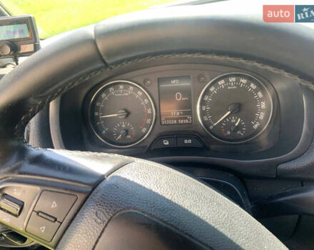 Черный Шкода Фабия, объемом двигателя 1.2 л и пробегом 320 тыс. км за 5200 $, фото 6 на Automoto.ua