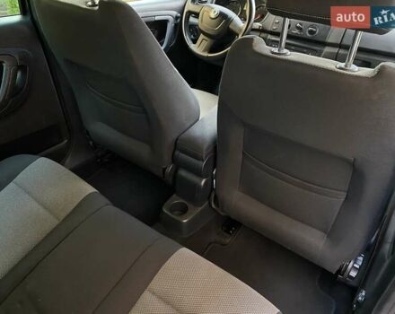 Чорний Шкода Фабія, об'ємом двигуна 1.2 л та пробігом 239 тис. км за 6300 $, фото 3 на Automoto.ua