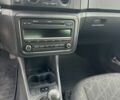Черный Шкода Фабия, объемом двигателя 1.6 л и пробегом 220 тыс. км за 5800 $, фото 7 на Automoto.ua