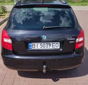 Черный Шкода Фабия, объемом двигателя 1.6 л и пробегом 210 тыс. км за 6700 $, фото 7 на Automoto.ua