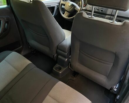 Чорний Шкода Фабія, об'ємом двигуна 0 л та пробігом 239 тис. км за 5900 $, фото 2 на Automoto.ua