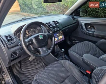 Черный Шкода Фабия, объемом двигателя 1.4 л и пробегом 225 тыс. км за 8600 $, фото 20 на Automoto.ua