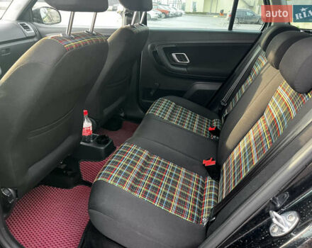 Чорний Шкода Фабія, об'ємом двигуна 1.6 л та пробігом 280 тис. км за 6600 $, фото 10 на Automoto.ua