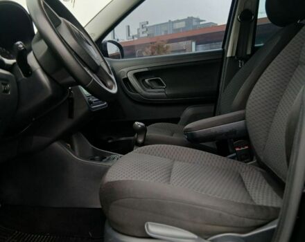 Черный Шкода Фабия, объемом двигателя 1.2 л и пробегом 226 тыс. км за 6100 $, фото 15 на Automoto.ua