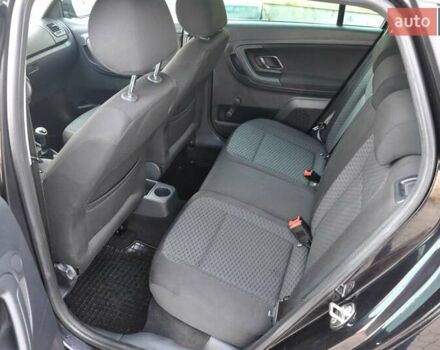 Черный Шкода Фабия, объемом двигателя 1.2 л и пробегом 196 тыс. км за 5700 $, фото 18 на Automoto.ua