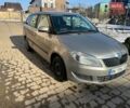 Черный Шкода Фабия, объемом двигателя 1.2 л и пробегом 323 тыс. км за 3950 $, фото 1 на Automoto.ua
