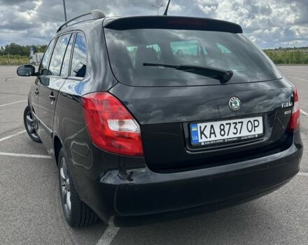 Черный Шкода Фабия, объемом двигателя 1.6 л и пробегом 220 тыс. км за 5800 $, фото 3 на Automoto.ua