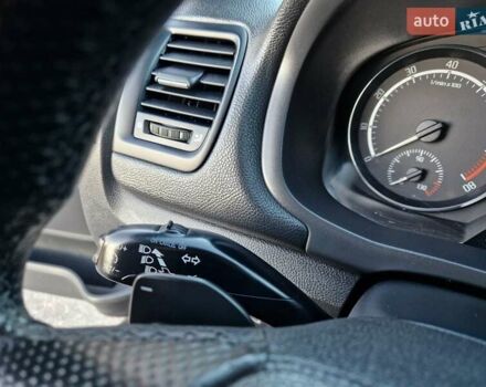 Черный Шкода Фабия, объемом двигателя 1.4 л и пробегом 225 тыс. км за 8600 $, фото 29 на Automoto.ua