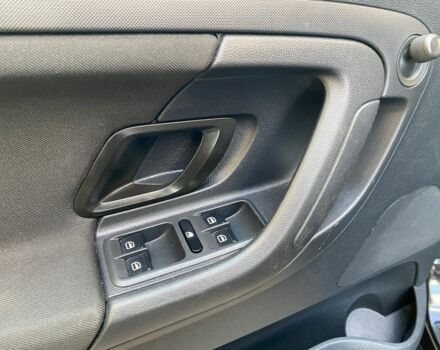 Чорний Шкода Фабія, об'ємом двигуна 0 л та пробігом 239 тис. км за 5900 $, фото 4 на Automoto.ua