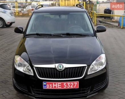 Черный Шкода Фабия, объемом двигателя 1.2 л и пробегом 196 тыс. км за 5700 $, фото 3 на Automoto.ua