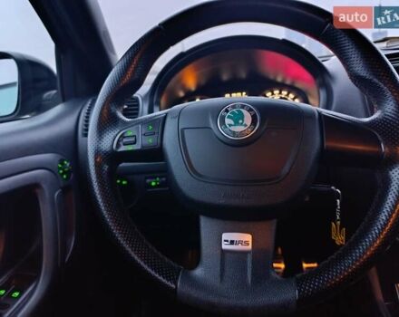 Черный Шкода Фабия, объемом двигателя 1.4 л и пробегом 203 тыс. км за 10500 $, фото 26 на Automoto.ua