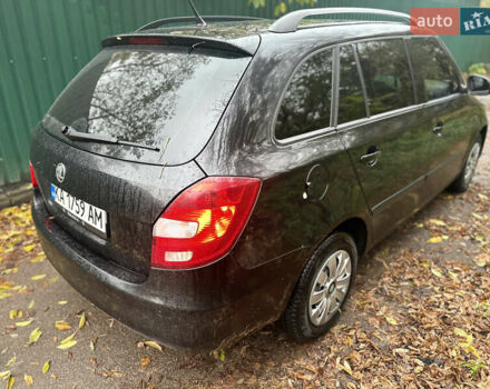 Черный Шкода Фабия, объемом двигателя 1.6 л и пробегом 296 тыс. км за 5000 $, фото 6 на Automoto.ua