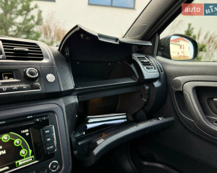 Чорний Шкода Фабія, об'ємом двигуна 1.4 л та пробігом 203 тис. км за 8599 $, фото 22 на Automoto.ua