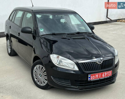 Черный Шкода Фабия, объемом двигателя 0 л и пробегом 139 тыс. км за 5700 $, фото 1 на Automoto.ua