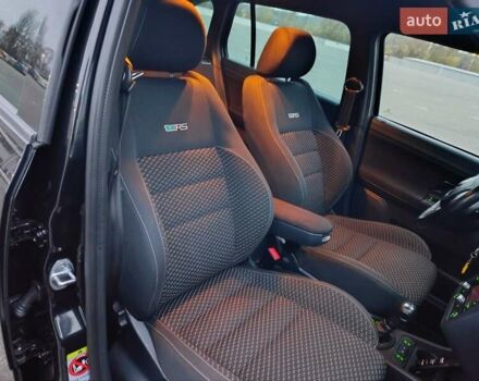 Черный Шкода Фабия, объемом двигателя 1.4 л и пробегом 203 тыс. км за 10500 $, фото 23 на Automoto.ua