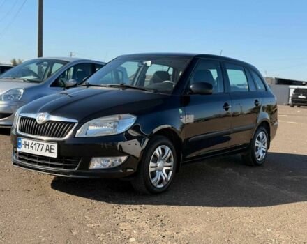 Черный Шкода Фабия, объемом двигателя 1.6 л и пробегом 218 тыс. км за 7400 $, фото 2 на Automoto.ua