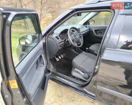 Чорний Шкода Фабія, об'ємом двигуна 1.39 л та пробігом 326 тис. км за 5400 $, фото 7 на Automoto.ua