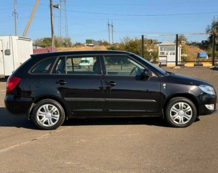 Черный Шкода Фабия, объемом двигателя 1.6 л и пробегом 218 тыс. км за 7400 $, фото 4 на Automoto.ua