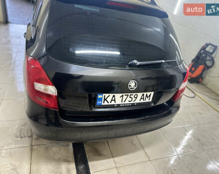 Чорний Шкода Фабія, об'ємом двигуна 1.6 л та пробігом 296 тис. км за 5450 $, фото 3 на Automoto.ua