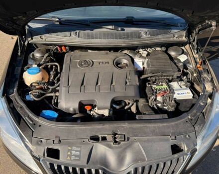 Черный Шкода Фабия, объемом двигателя 1.6 л и пробегом 218 тыс. км за 7400 $, фото 14 на Automoto.ua