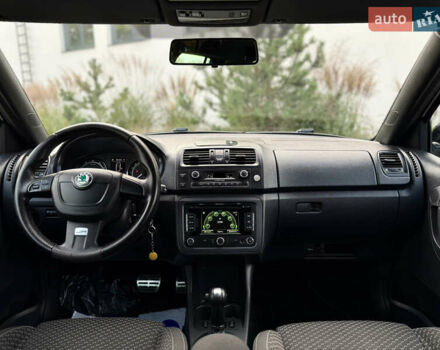 Чорний Шкода Фабія, об'ємом двигуна 1.4 л та пробігом 203 тис. км за 8599 $, фото 19 на Automoto.ua