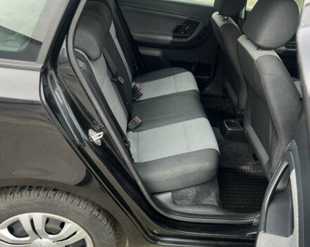 Черный Шкода Фабия, объемом двигателя 0 л и пробегом 139 тыс. км за 5600 $, фото 25 на Automoto.ua