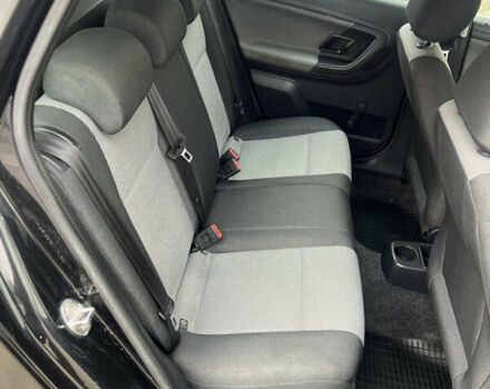 Черный Шкода Фабия, объемом двигателя 0 л и пробегом 139 тыс. км за 5600 $, фото 26 на Automoto.ua