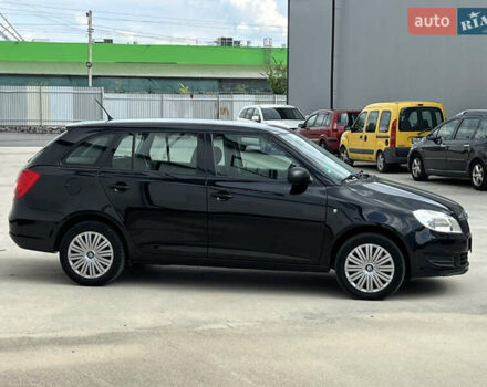 Черный Шкода Фабия, объемом двигателя 0 л и пробегом 139 тыс. км за 5700 $, фото 2 на Automoto.ua