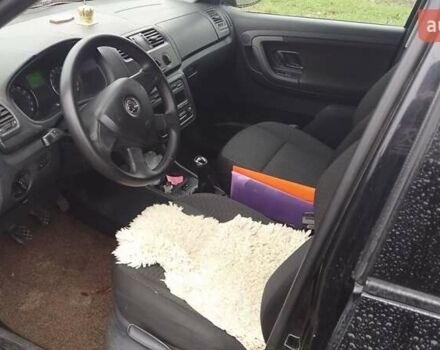 Чорний Шкода Фабія, об'ємом двигуна 1.6 л та пробігом 230 тис. км за 5900 $, фото 5 на Automoto.ua