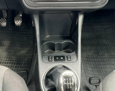 Черный Шкода Фабия, объемом двигателя 0 л и пробегом 139 тыс. км за 5700 $, фото 28 на Automoto.ua