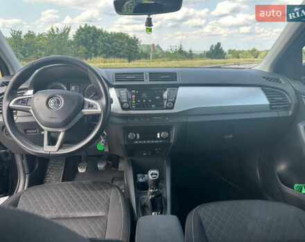 Чорний Шкода Фабія, об'ємом двигуна 1.4 л та пробігом 293 тис. км за 8200 $, фото 7 на Automoto.ua