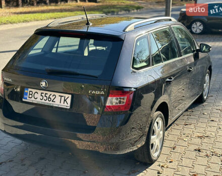 Черный Шкода Фабия, объемом двигателя 1 л и пробегом 215 тыс. км за 6300 $, фото 4 на Automoto.ua