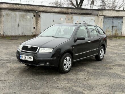Черный Шкода Фабия, объемом двигателя 1.4 л и пробегом 233 тыс. км за 3800 $, фото 1 на Automoto.ua