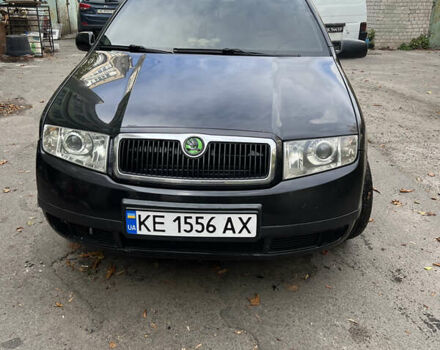Черный Шкода Фабия, объемом двигателя 1.9 л и пробегом 290 тыс. км за 3300 $, фото 1 на Automoto.ua