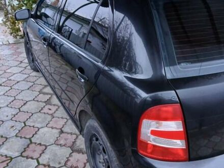 Черный Шкода Фабия, объемом двигателя 1.2 л и пробегом 313 тыс. км за 2700 $, фото 1 на Automoto.ua