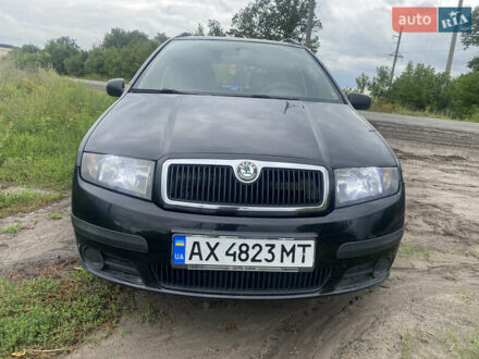 Черный Шкода Фабия, объемом двигателя 1.39 л и пробегом 108 тыс. км за 5500 $, фото 1 на Automoto.ua