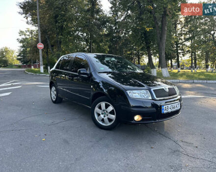 Черный Шкода Фабия, объемом двигателя 1.4 л и пробегом 179 тыс. км за 4750 $, фото 1 на Automoto.ua