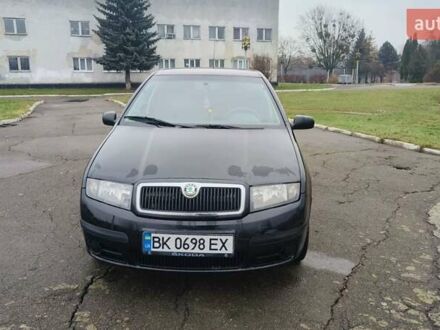 Шкода Фабия 2006 в Ровно на Automoto.ua Черный Шкода Фабия, объемом двигателя 1.2 л и пробегом 123 тыс. км за 2800 $, фото 1 на Automoto.ua