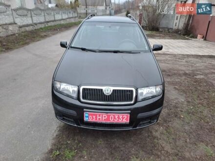 Черный Шкода Фабия, объемом двигателя 1.39 л и пробегом 151 тыс. км за 4500 $, фото 1 на Automoto.ua